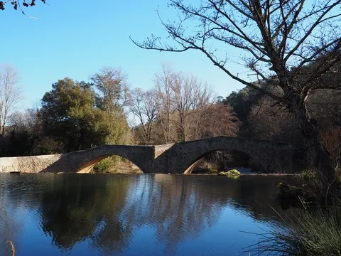 nature var